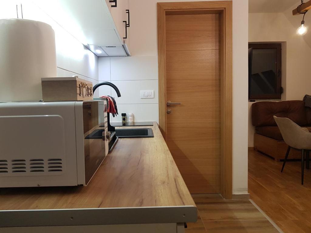 Wood Apartmani - Vila Zimska Idila Jahorina Exteriör bild
