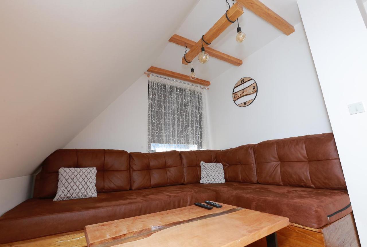 Wood Apartmani - Vila Zimska Idila Jahorina Exteriör bild