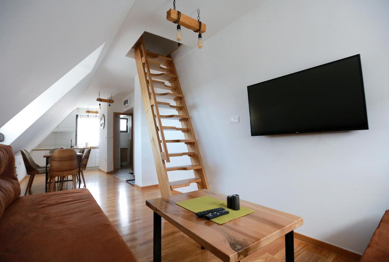 Wood Apartmani - Vila Zimska Idila Jahorina Exteriör bild