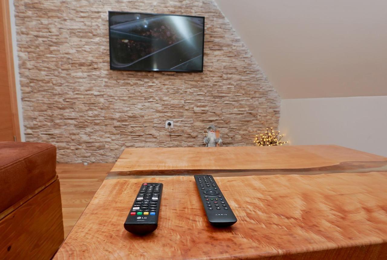Wood Apartmani - Vila Zimska Idila Jahorina Exteriör bild